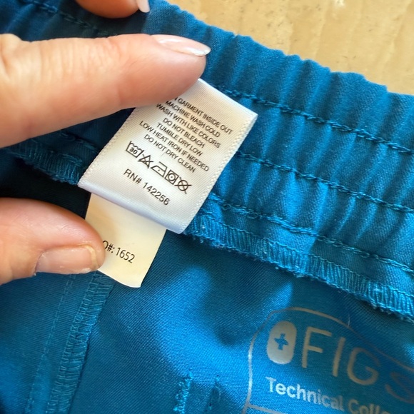 FIGS Women' Yola Skinny Scrub Pants Alps Blue slim fit FIONx fabric 11 pockets S - Picture 8 of 9